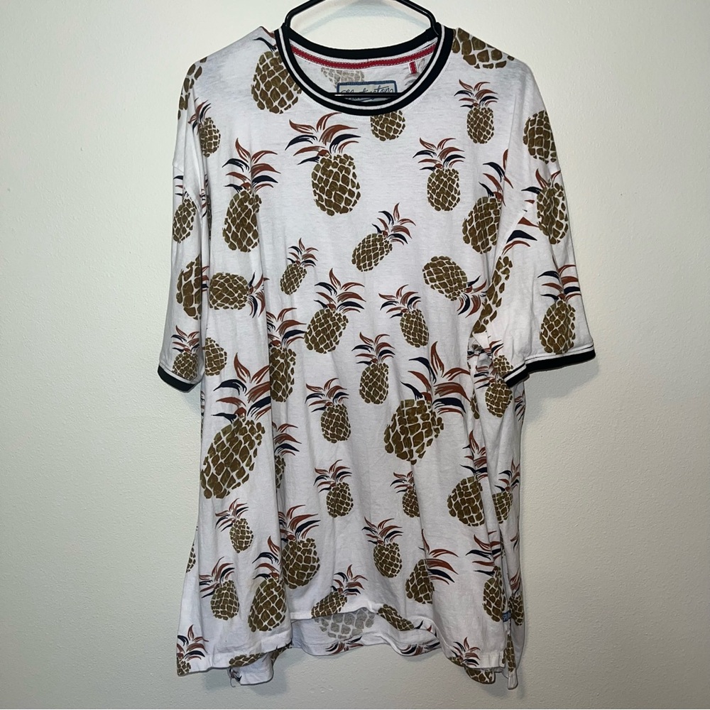 Huntington Beach Club Pineapple Short Sleeved T-Shirt - Size 4X - Tropical Shirt
